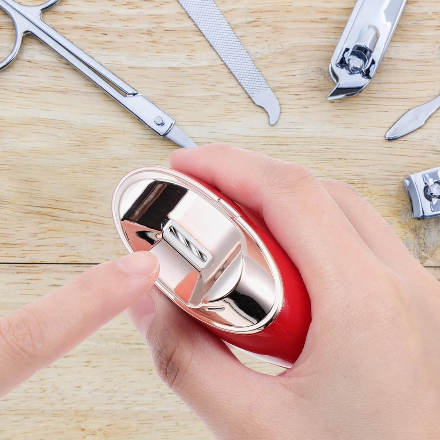 Retail packaging displaying the automatic electric nail clipper product