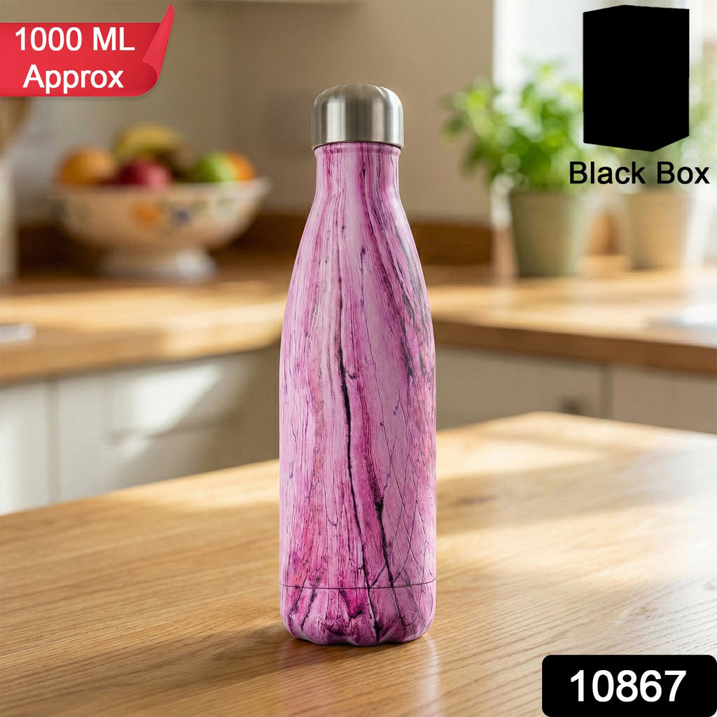 Double-wall insulated stainless steel bottle ideal for hot and cold drinks